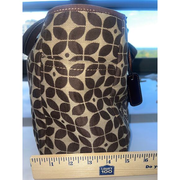 Fossil Canvas Shoulder Bag - Picture 10 of 12